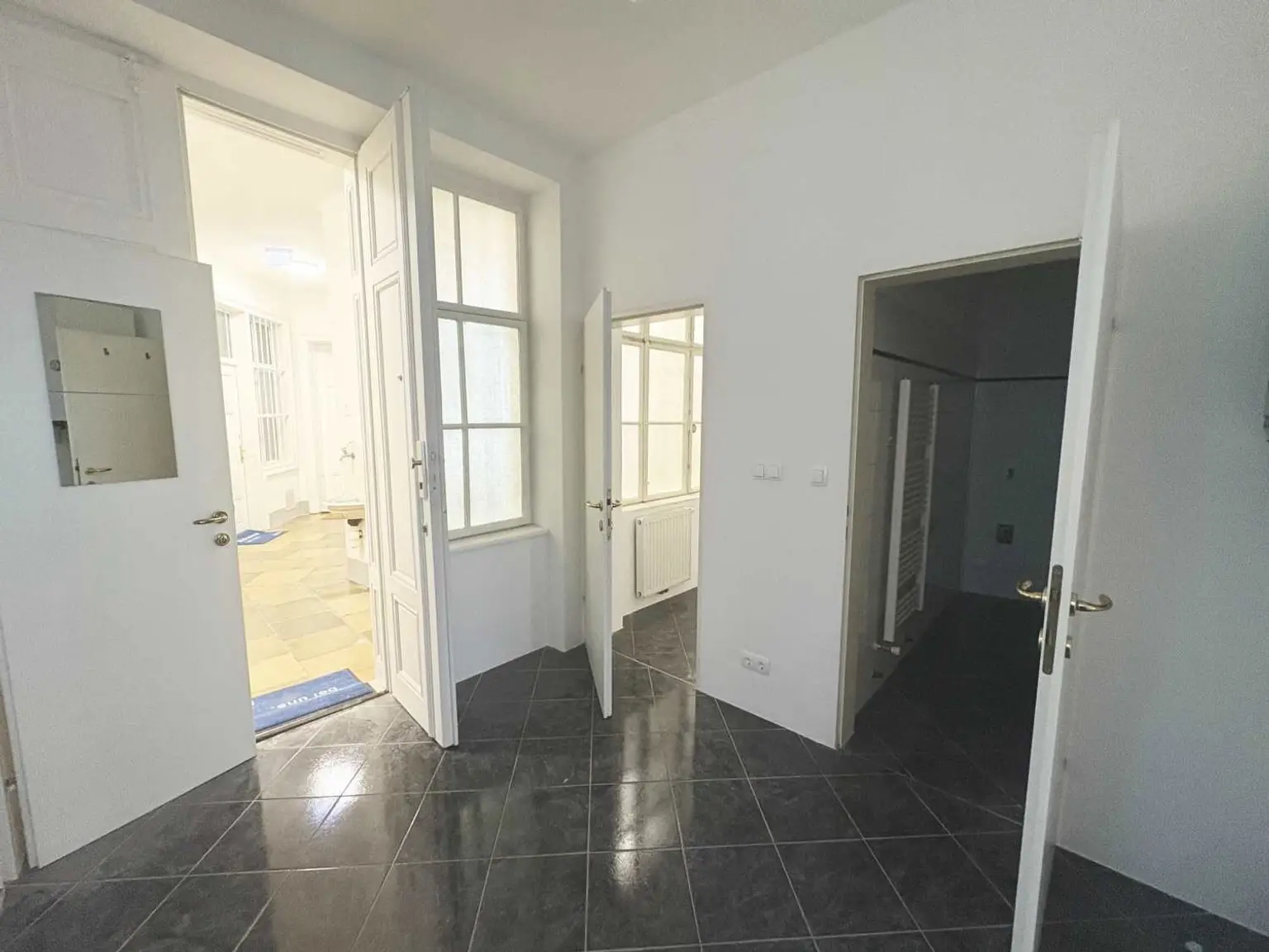 Schöne 2 Zimmer Wohnung in Top Lage - 
Nahe altes AKH und Rathaus
