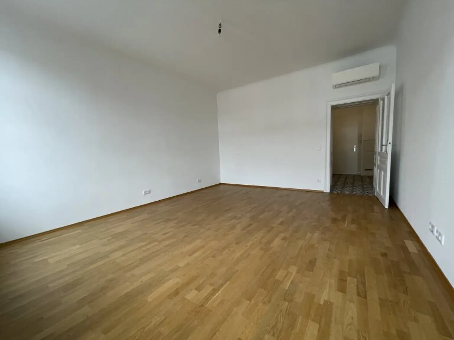 Top-Lage: 69m² Altbau-Wohnung, 2 Zimmer für 400.000 €