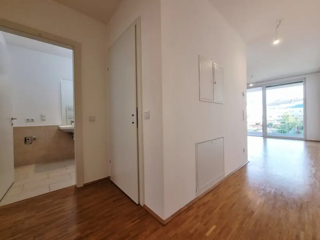 Attraktive 4-Zimmer-Wohnung mit Loggia zwischen Hauptbahnhof und Klinikum