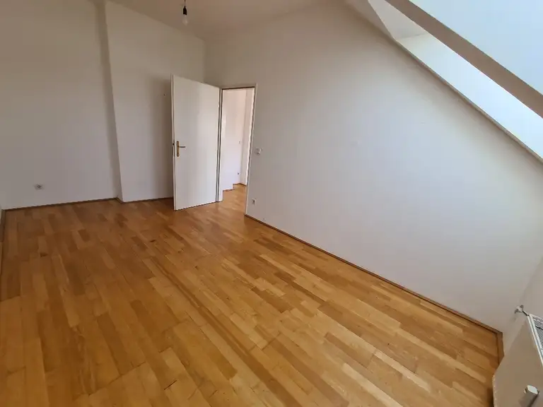 Schlafzimmer III