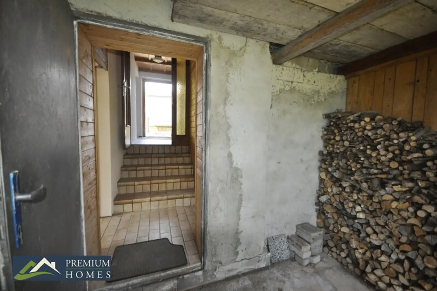 BREITENBACH am Inn - Zugang Holzlager