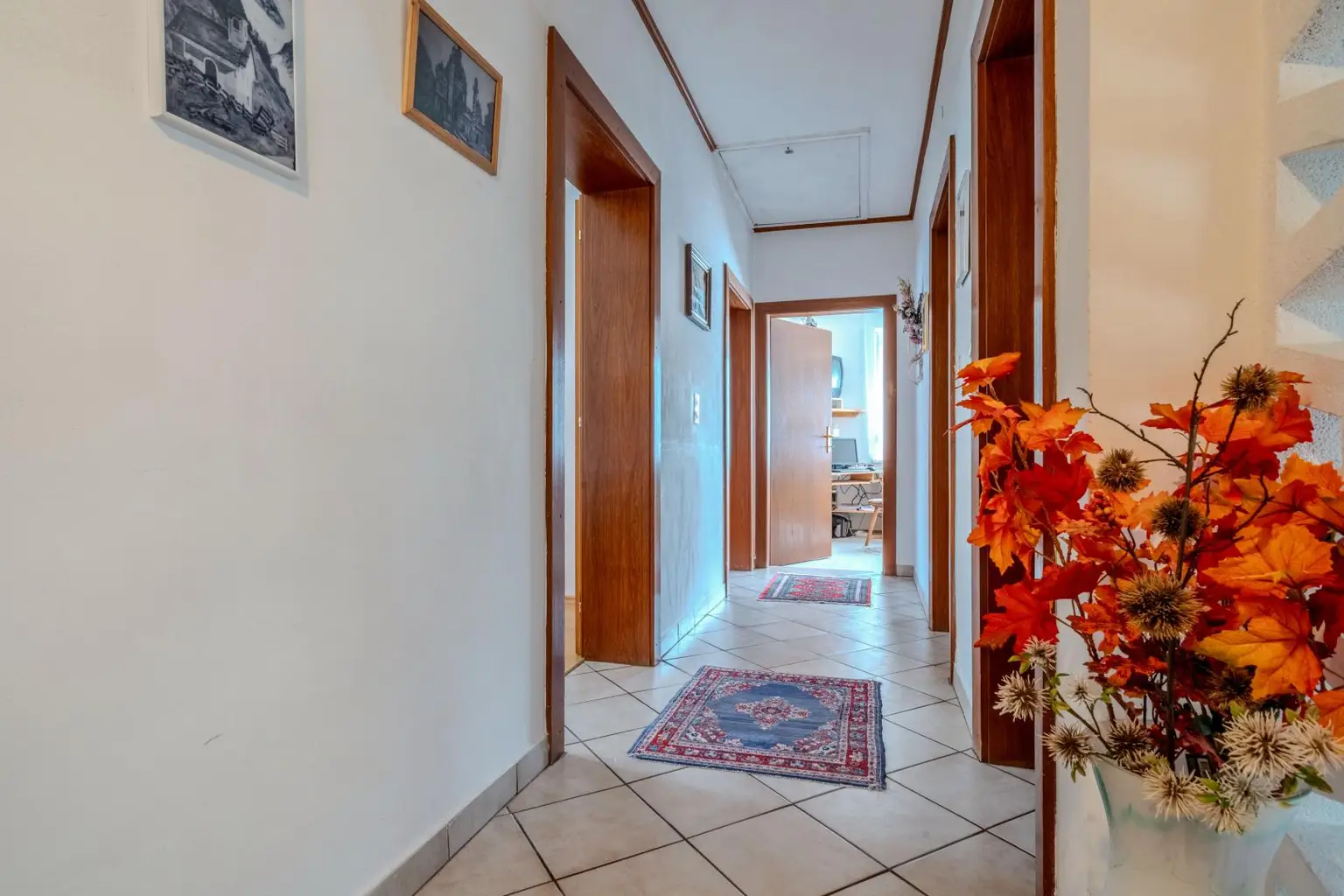 Einzigartiger Bungalow mit Wellnessbereich, Pool und großem Grundstück in ruhiger Wohnlage