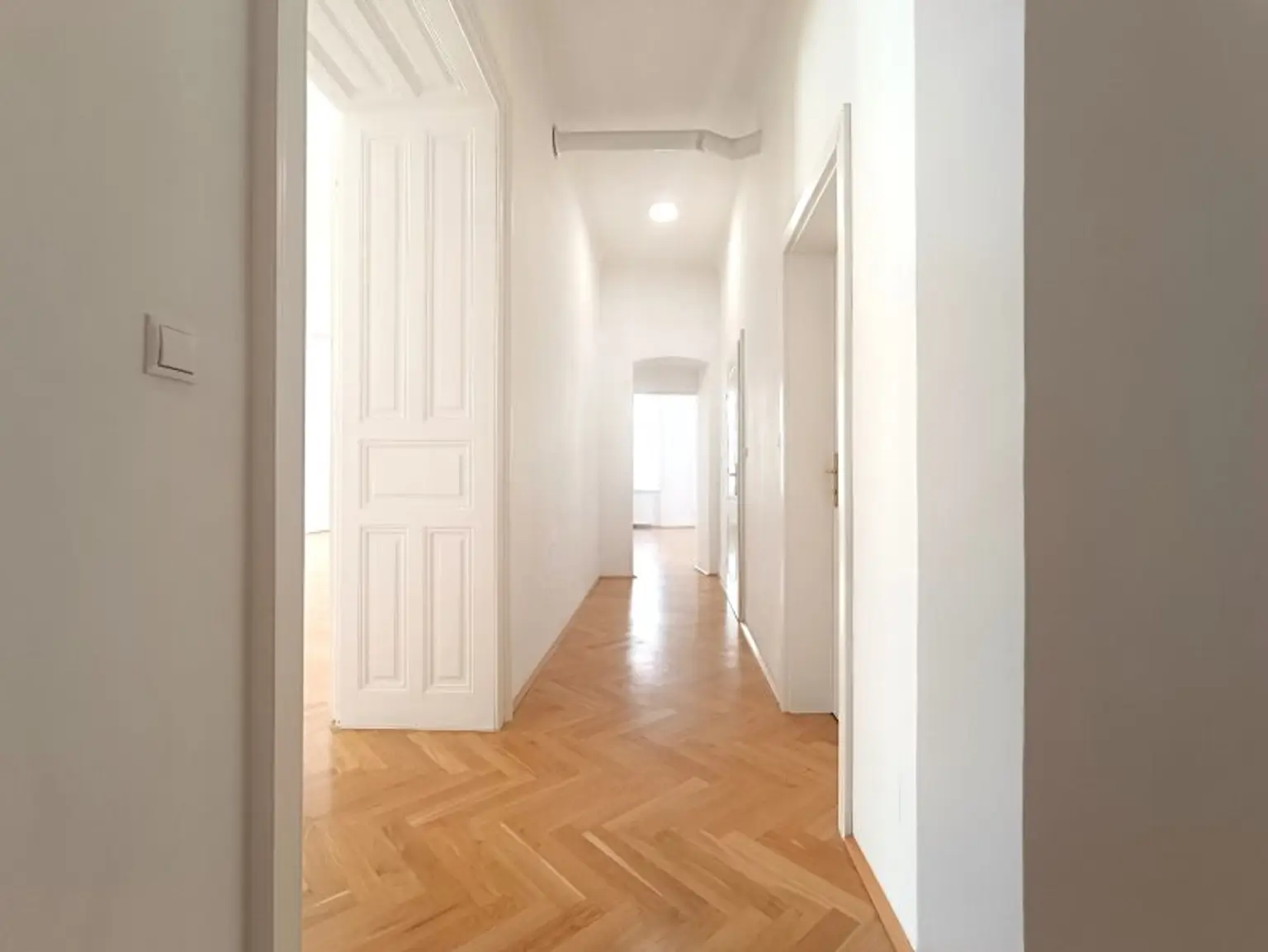 Großzügige 3-Zimmer Altbau-Wohnung in Bestlage! 3. Stock mit Lift! Nähe U4 Margaretengürtel und Pilgramgasse!