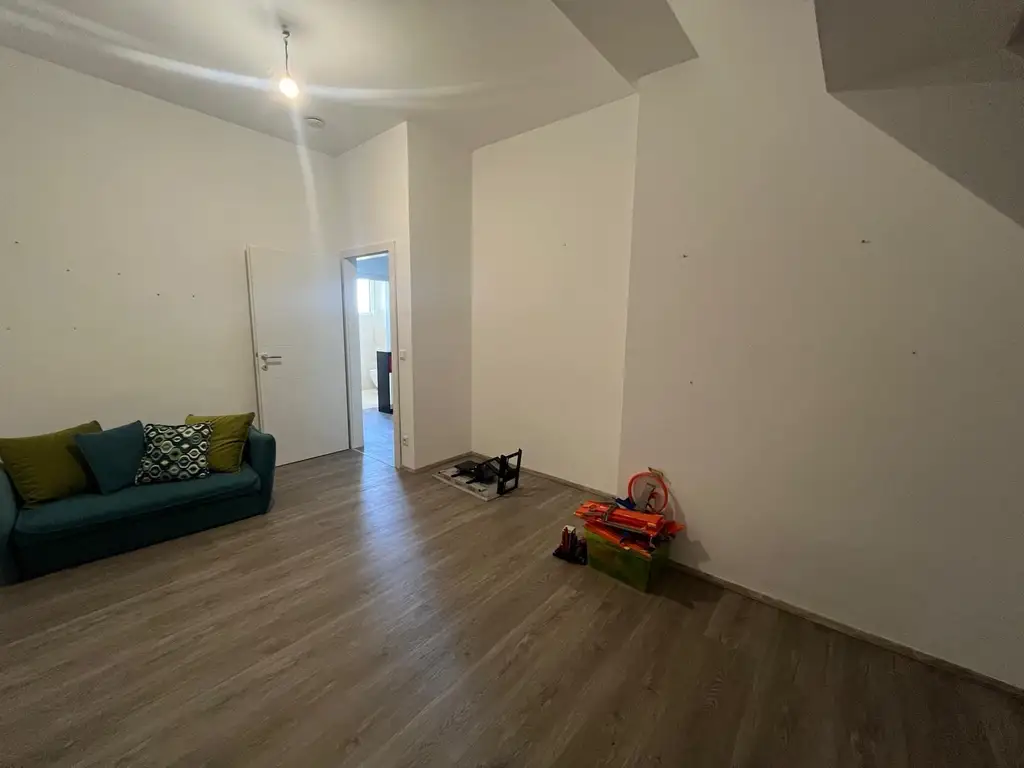* Bezugsfertig* Einfamilienhaus mit Nebengebäude auf großem Grund!