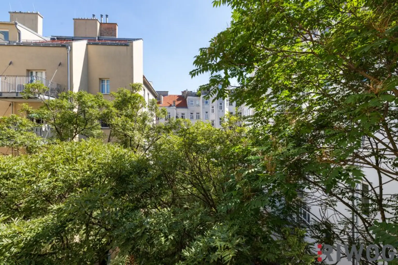 Klassische Stilaltbauwohnung mit Charme und Eleganz | Komplette Innenhoflage | 3. Etage | Nähe Donaukanal, Hundertwasserhaus, 1. Bezirk, Prater