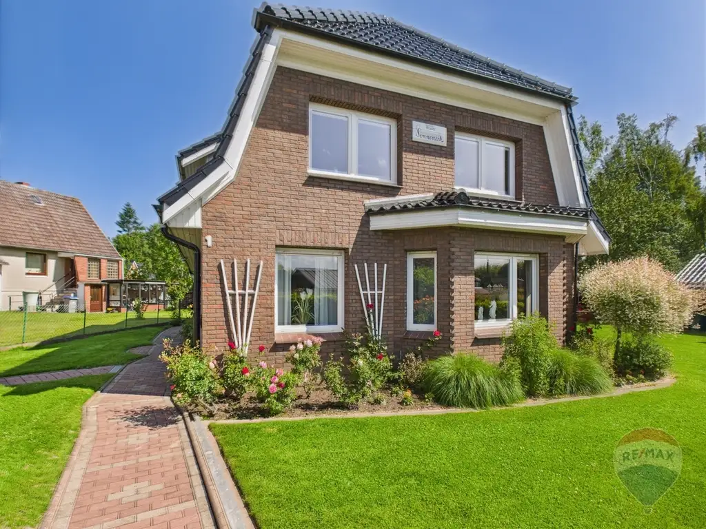 Ihr neues Zuhause oder Investment an der Ostsee – Zweifamilienhaus in Scharbeutz-Haffkrug