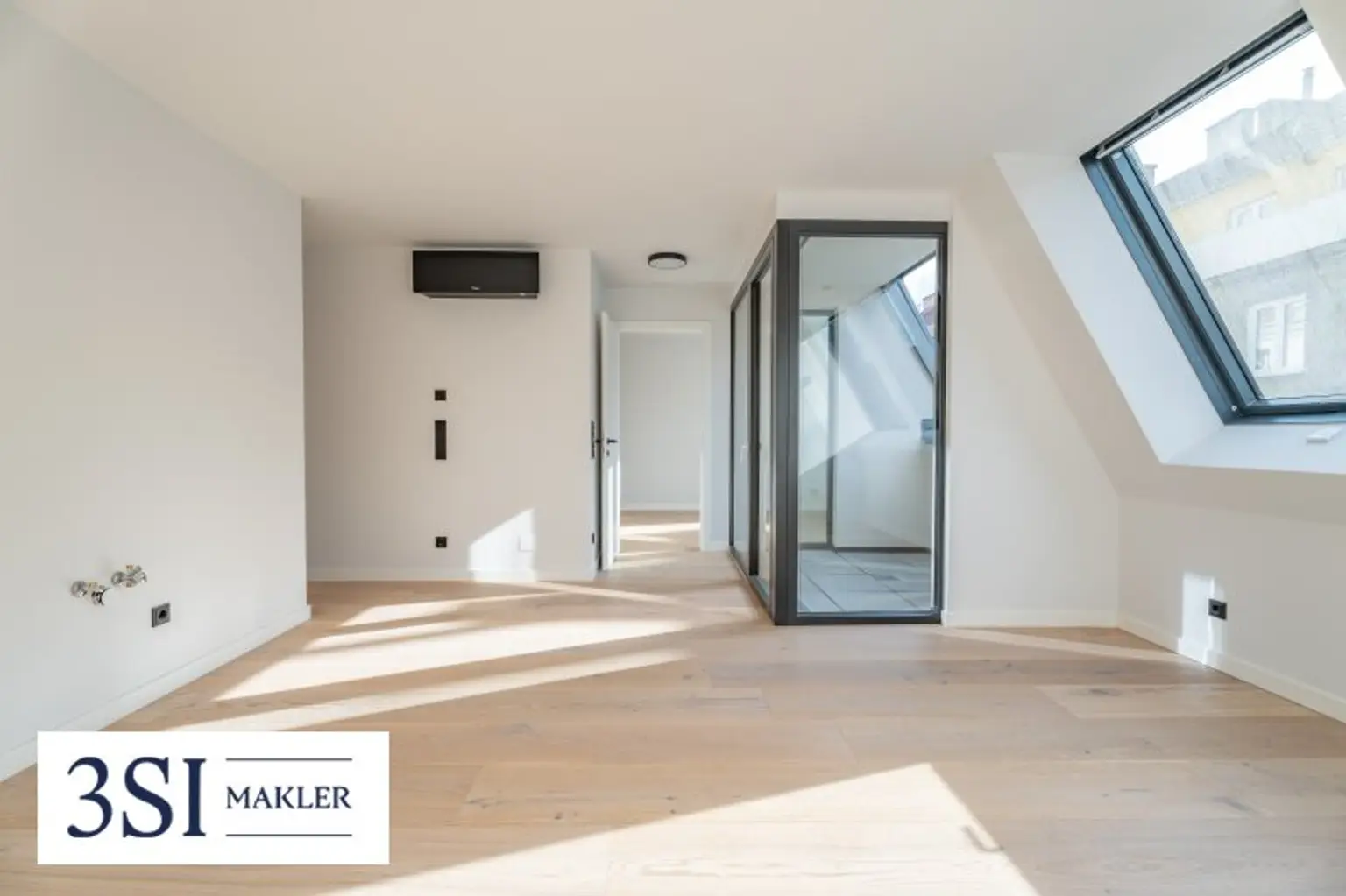 Sonniges Wohnen mit Stil – charmante Zwei-Zimmer-Stadtwohnung mit Loggia in Südwestlage