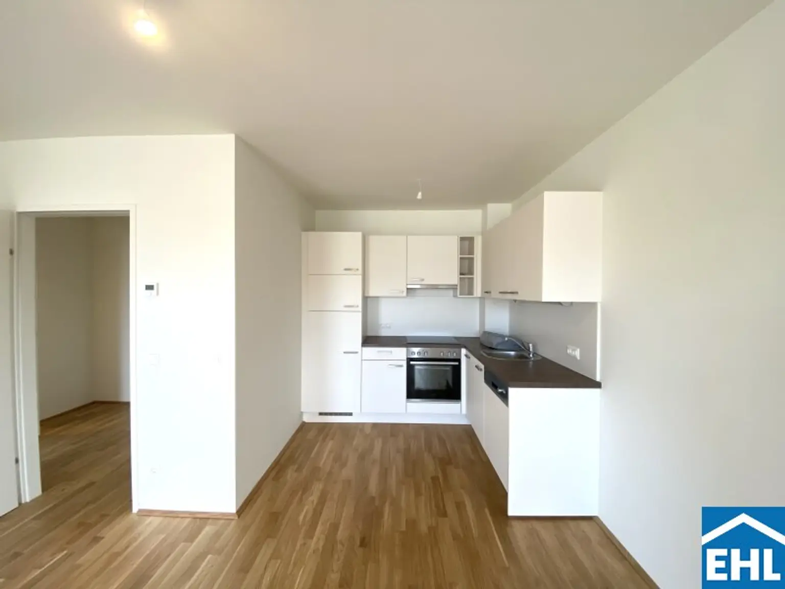 2-Zimmerwohnung mit südseitigen Balkon in U-Bahn Nähe! Modernes Energiekonzept!