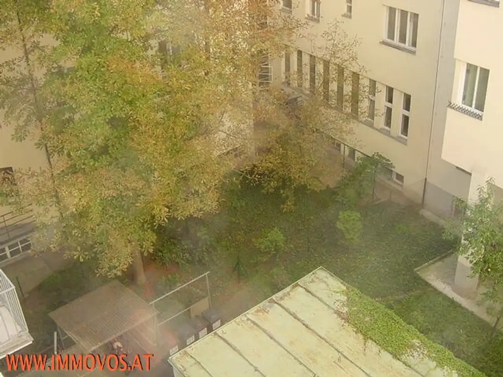 WOLLZEILE: WOHNEN IN STADTPARKNÄHE; ENTZÜCKENDE GARCONNIERE; BLICKRICHTUNGGRÜNER INNENHOF