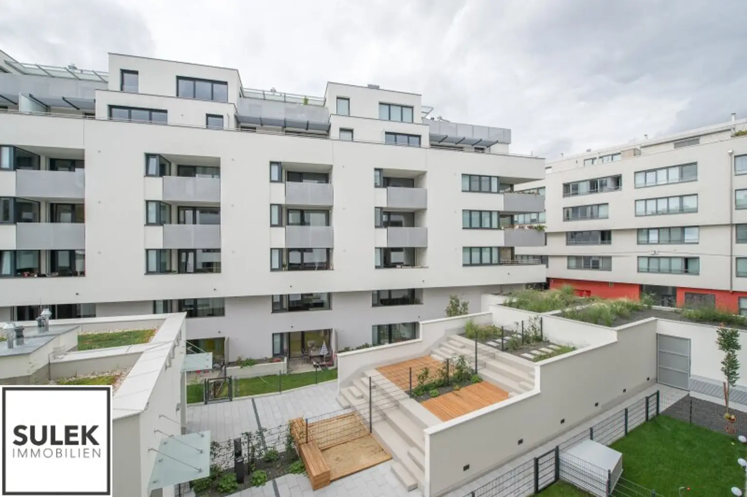 helle, freundliche 2 Zi.-Neubauwohnung + Loggia: U4 fußläufig erreichbar - ab 1.11.2025