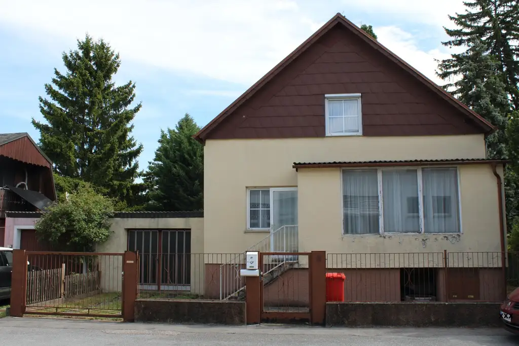 "Bauland mit Altbestand"