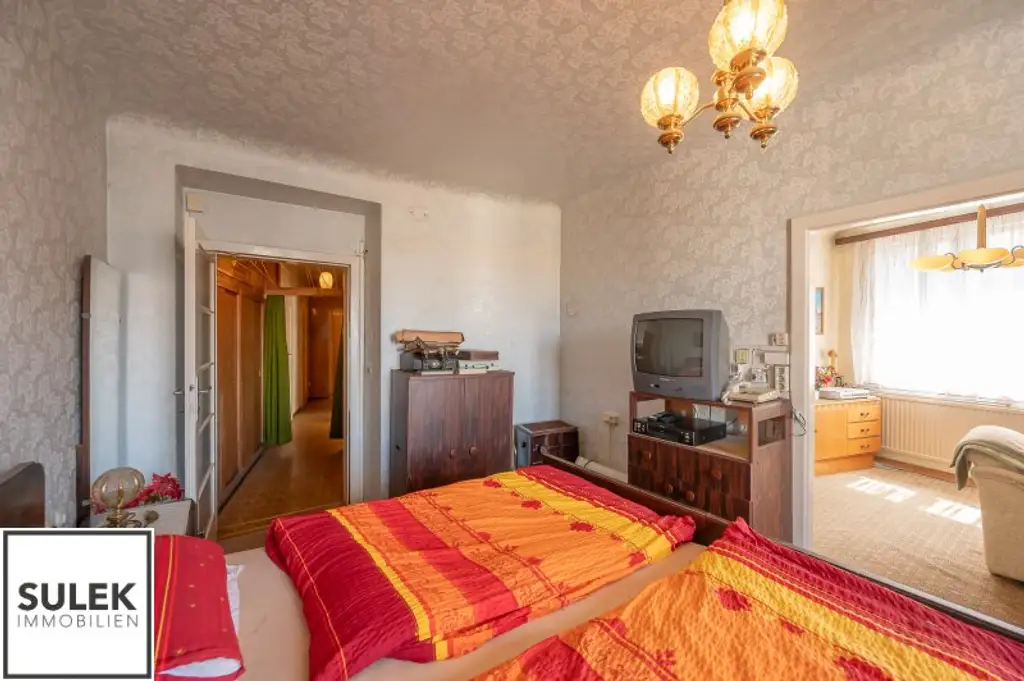 praktisch aufgeteilte 3-Zimmer-Wohnung in gepflegter Anlage – sanierungsbedürftig aber mit Potential für mehr !