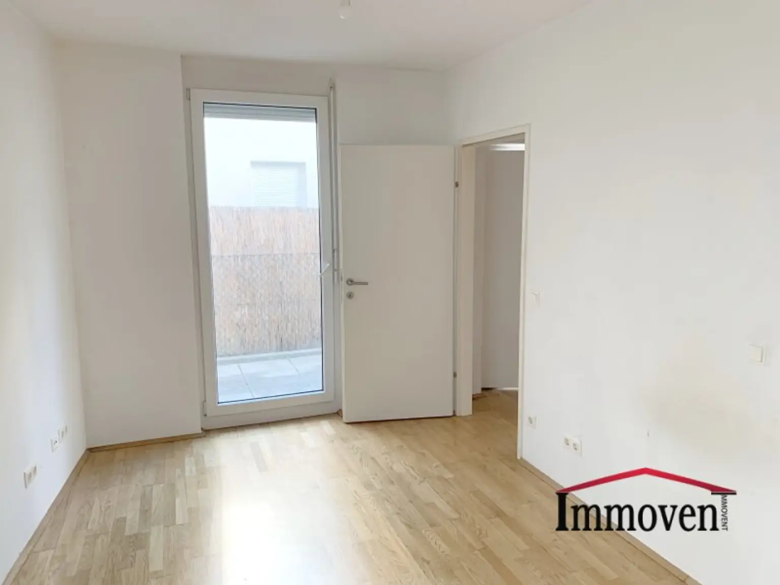 RUHIGE LAGE: Helle 2-Zimmerwohnung mit Garten (Mietbeginn 01.11.2025)