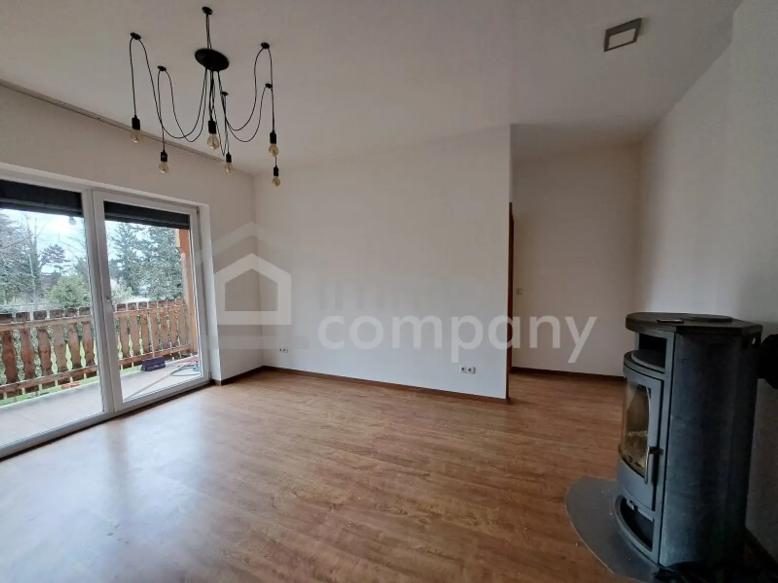 Großzügiges Wohnen mit Gartenidylle in Graz - Luxuriöses Haus mit 9 Zimmern für 850.000,00 €!