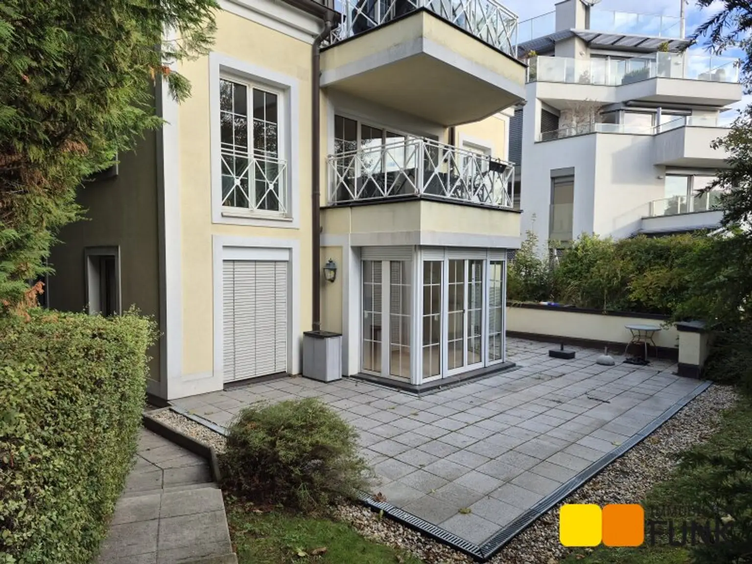 5-Zimmer Gartenwohnung mit 2-Zimmer-Einliegerwohnung