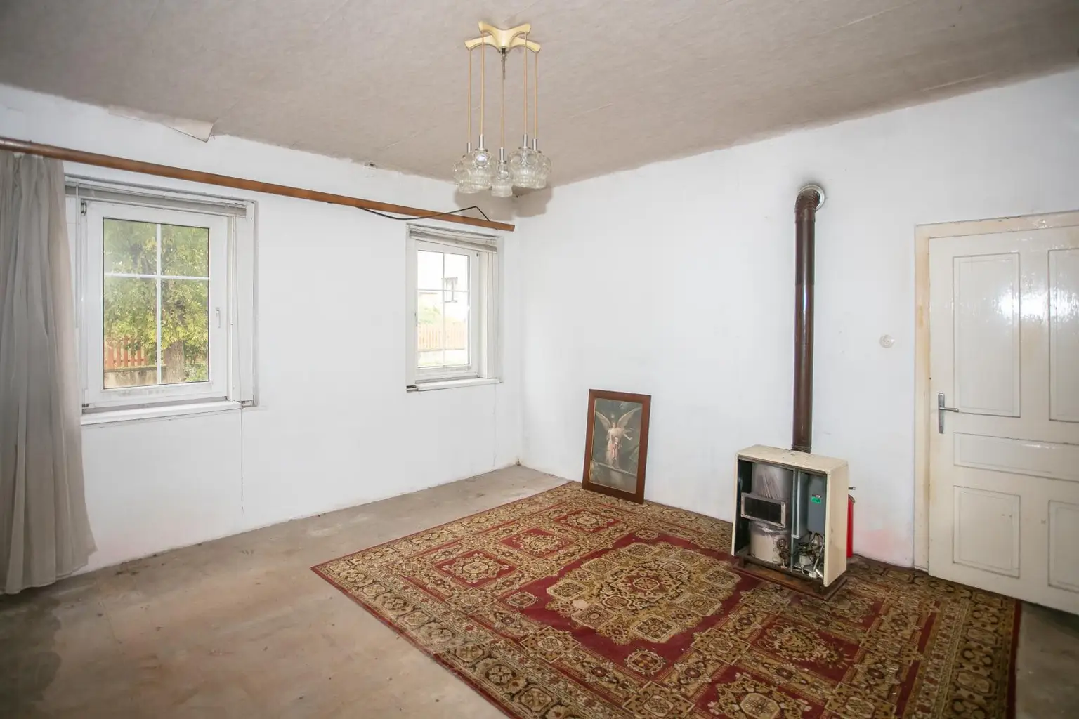 Kleines Haus mit uneinsehbaren Garten