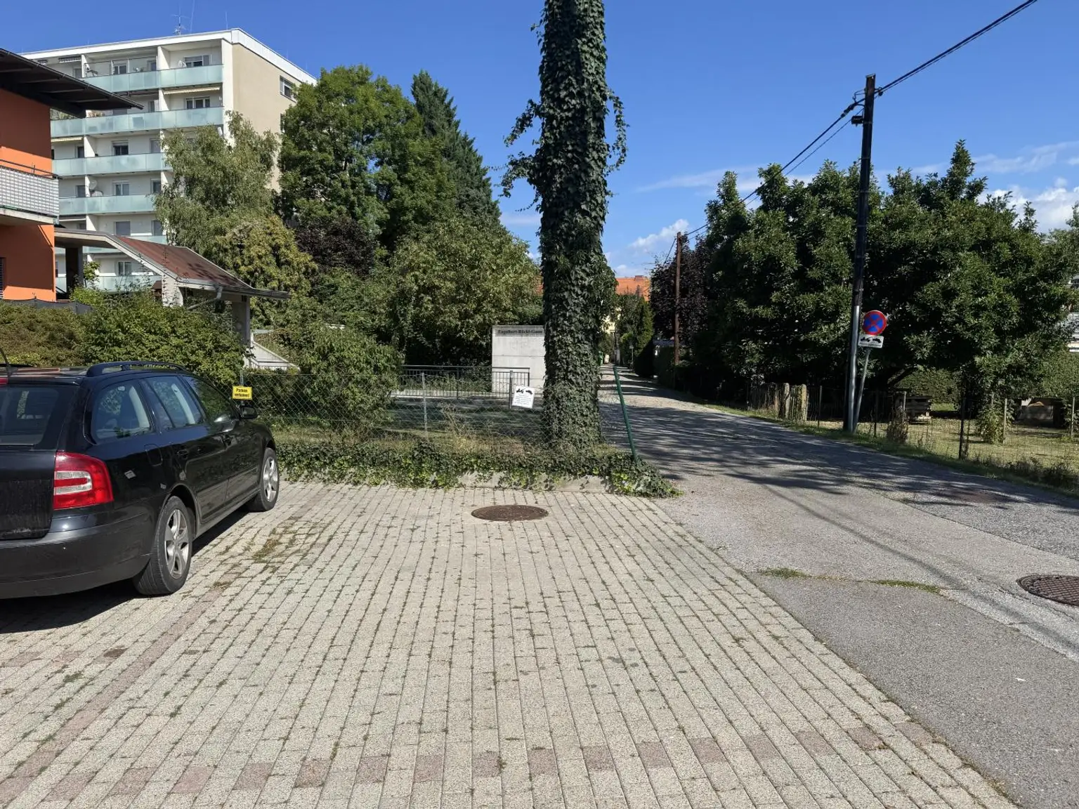 Top Lage! Vermietete Garçonniere im Bezirk Jakomini mit Autoabstellplatz