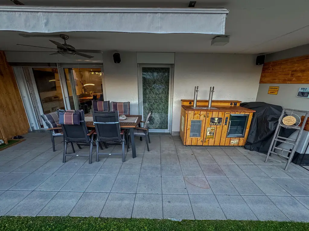 TRAUMHAFTER GARTENHIT IN TOP LAGE UND GRENZNAH