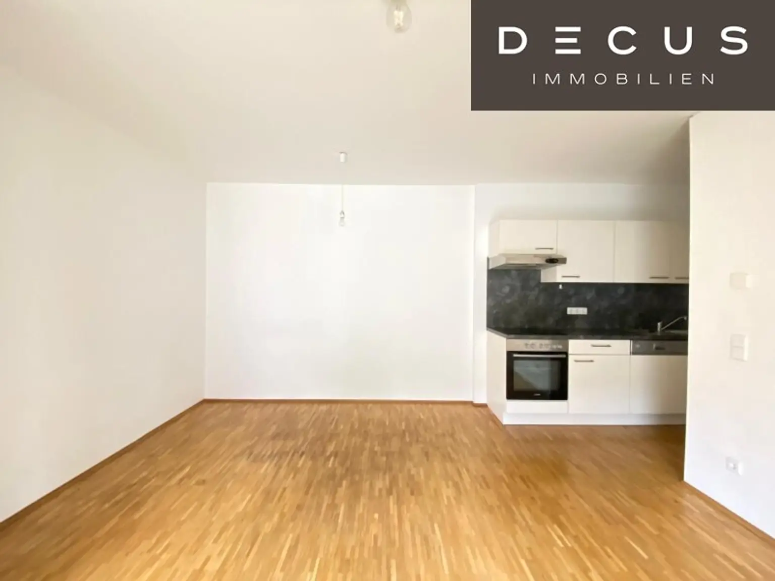 | ERDGESCHOSSWOHNUNG MIT TERRASSE | NÄHE HAUPTBAHNHOF