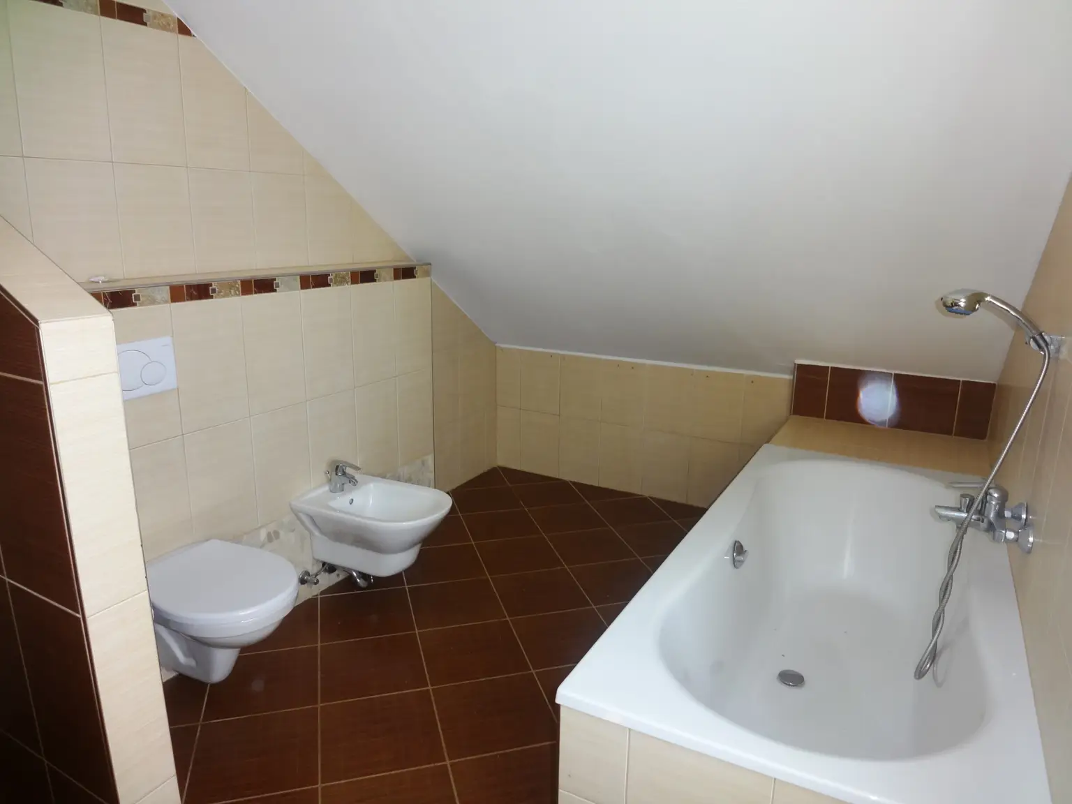 Badezimmer DG