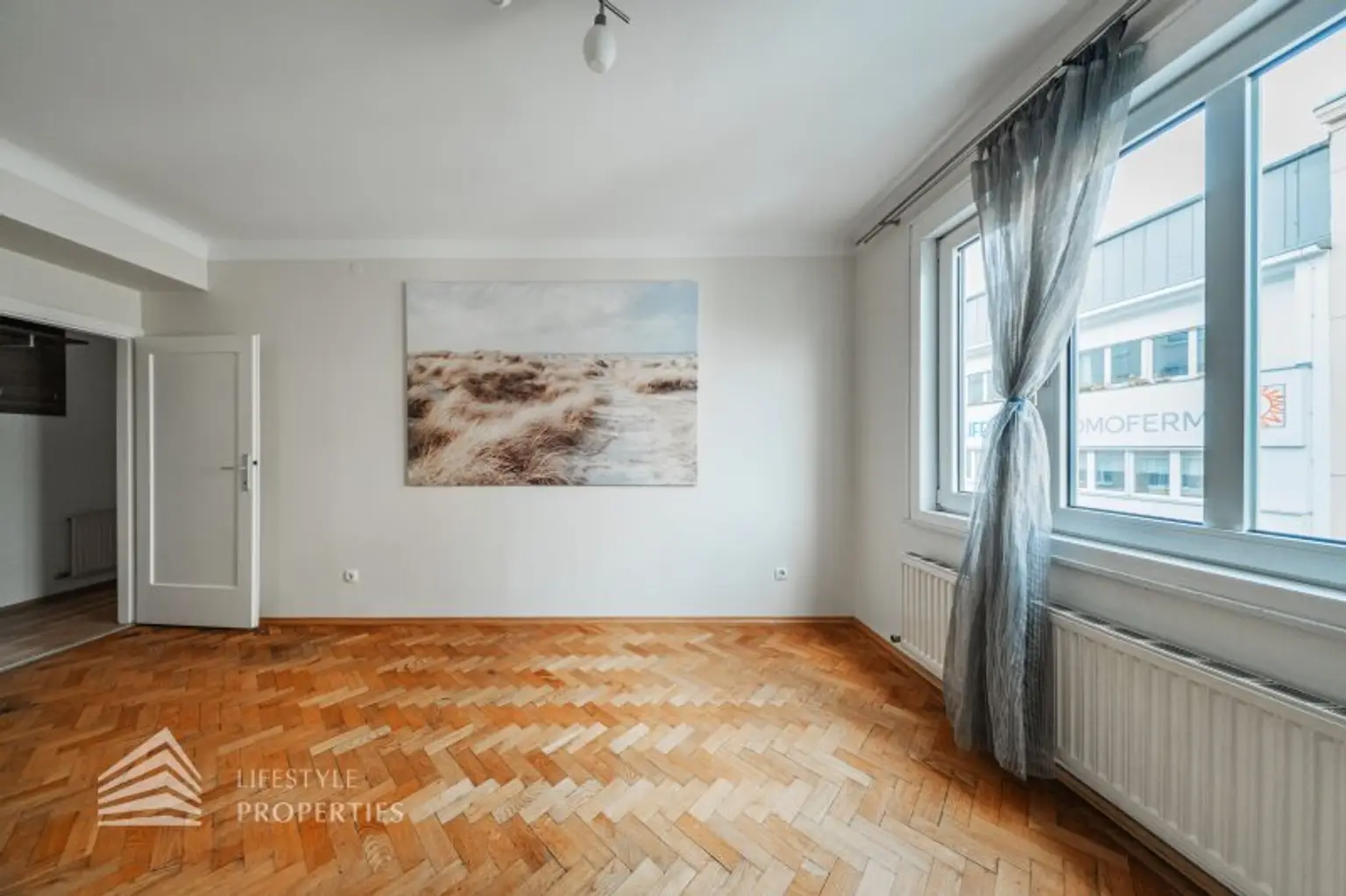 Helle Garconniere, Nähe Meiselmarkt