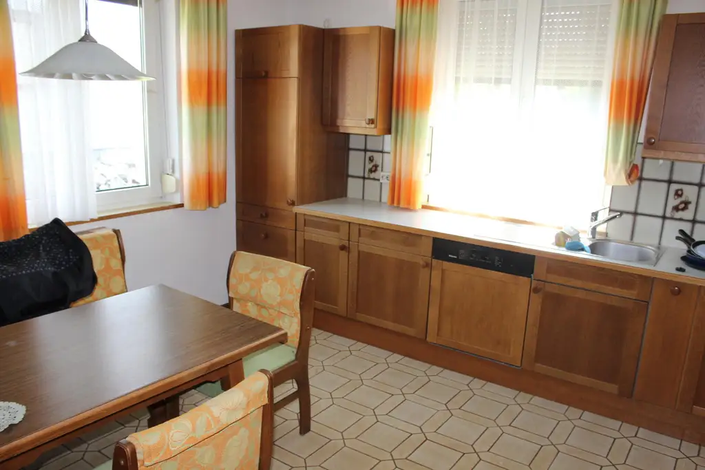 Schönes Wohnhaus in bester Lage in Weißkirchen
