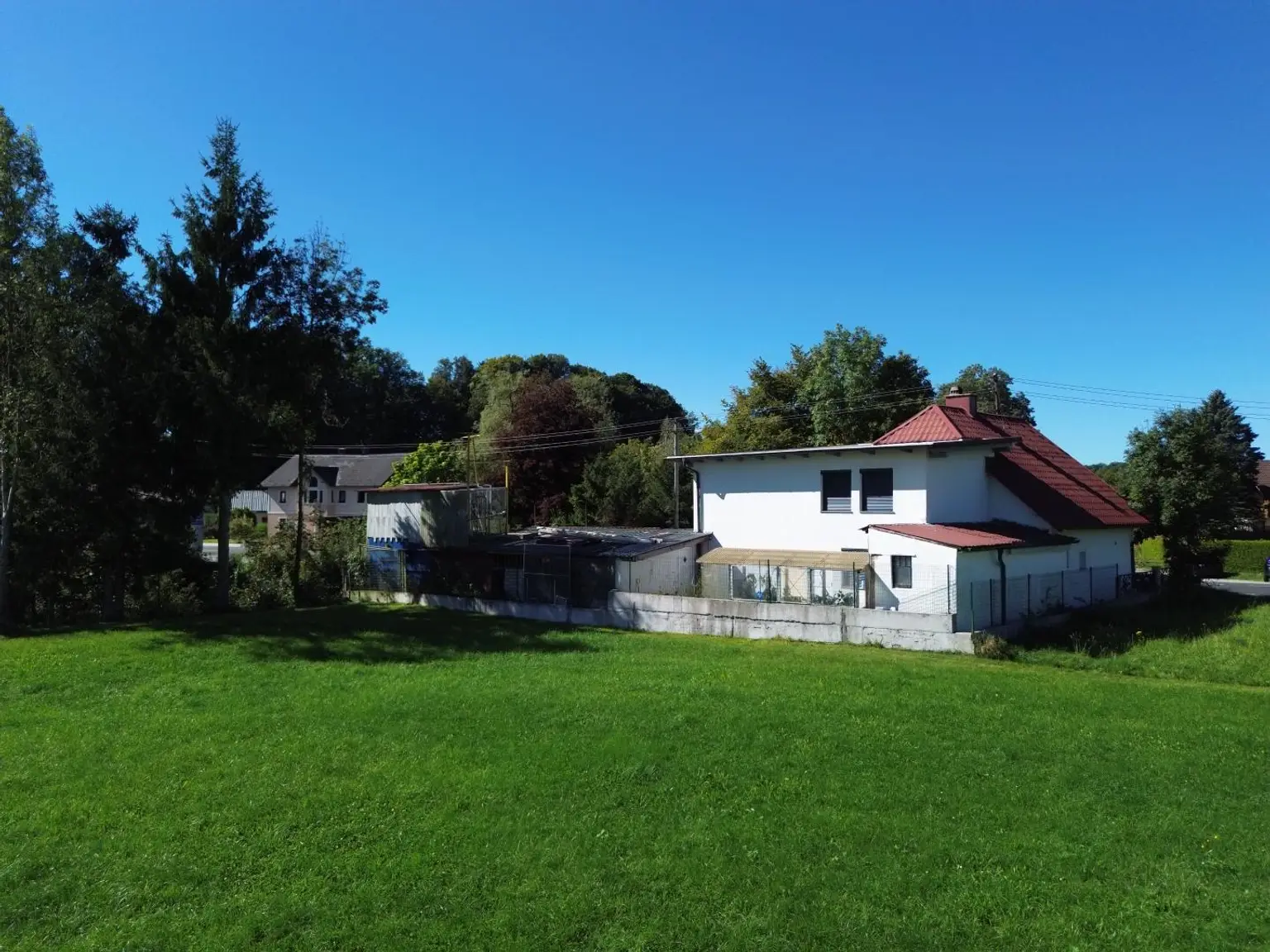 Einfamilienhaus mit 6-Zimmer, Galerie, Panoramablick, Doppelcarport und viel Potential  in sonniger Lage in Gampern / Witzling