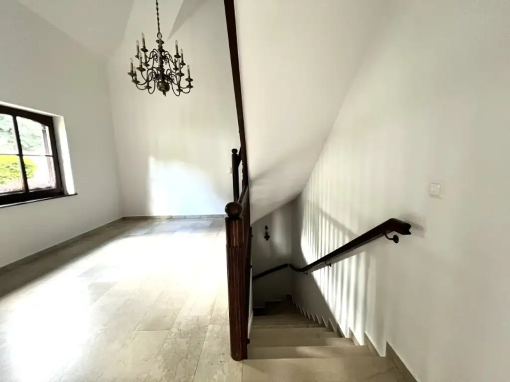 Rarität (!) Großzügige Villa in Badener Bestlage am Mitterberg mit prächtigem Garten - zentrumsnahe (!)