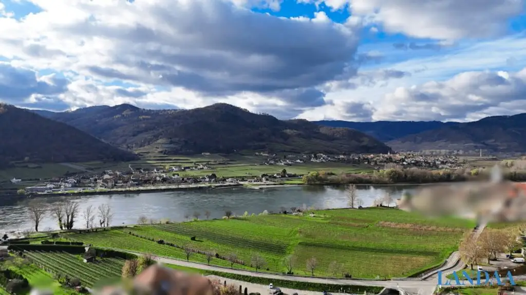 Leben, wo andere Urlaub machen – Modernes Wohnen in Dürnstein