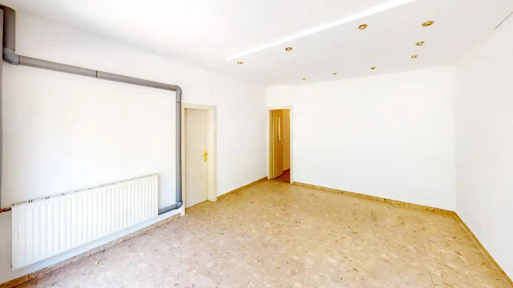 RARITÄT IN GABLITZ - GRUNDSTÜCK MIT ALTBESTAND IN BESTLAGE