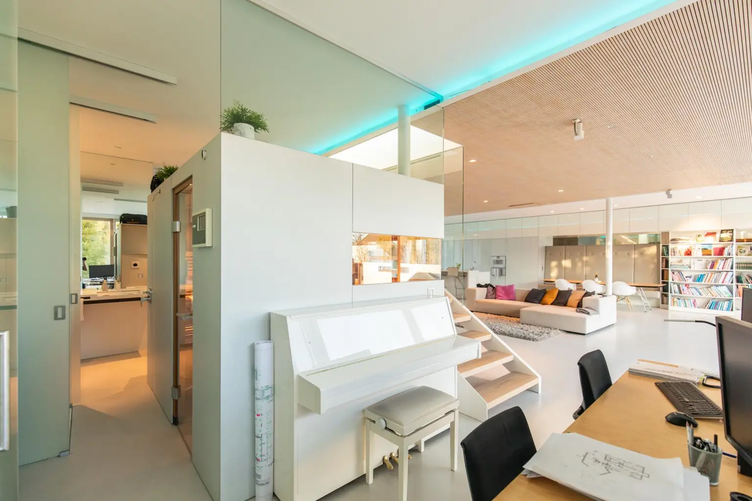 Exklusive Villa mit direktem Seezugang in Neusiedl am See