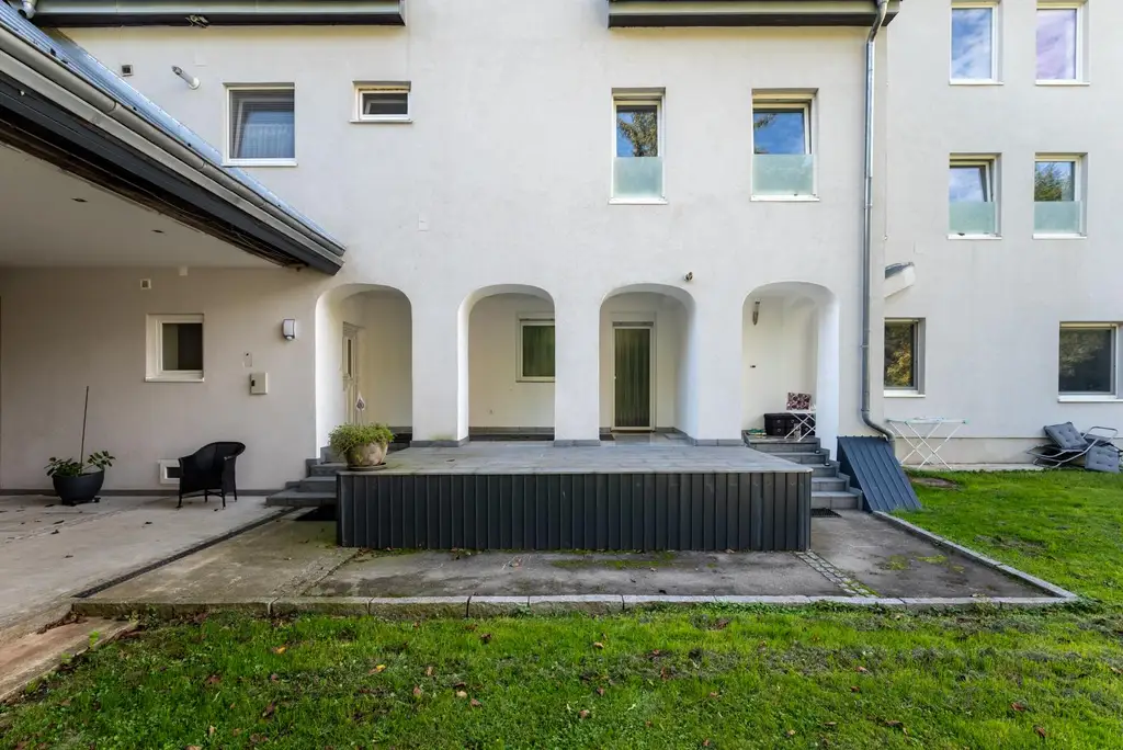 " Zinshaus mit Geschichte & Zukunft im Wienerwald "