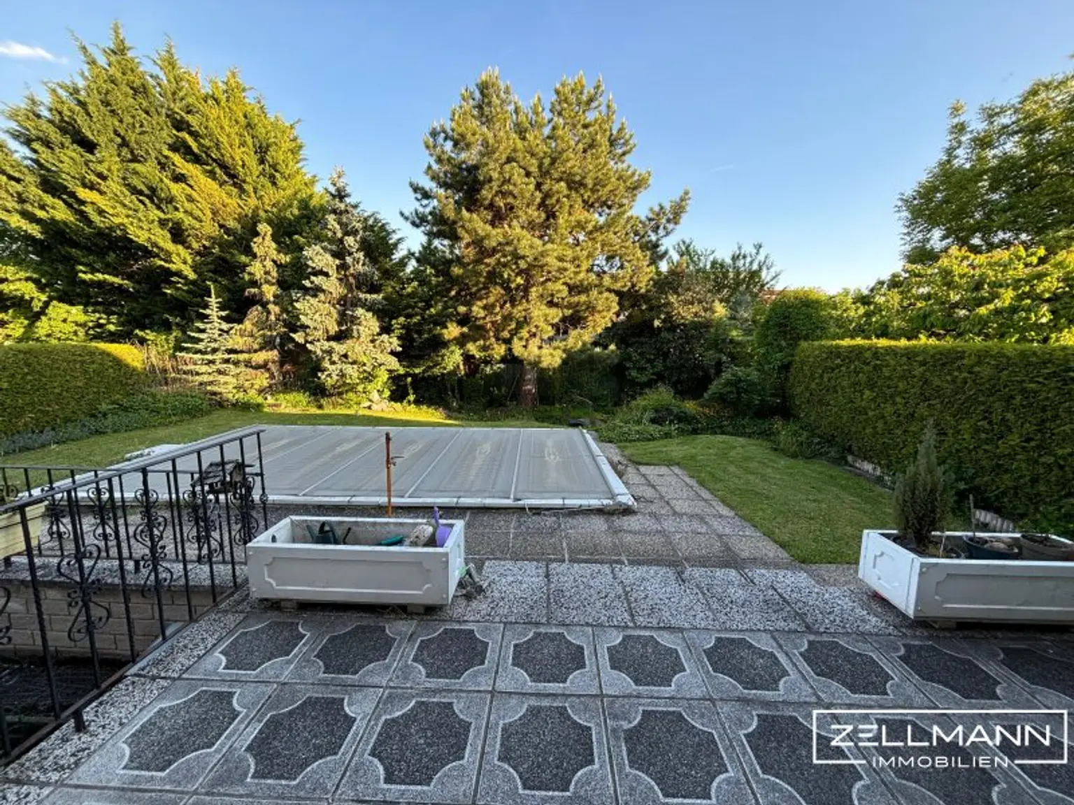Ihr neues Zuhause in Perchtoldsdorf – Einfamilienhaus mit Gartenidylle & Pool | ZELLMANN IMMOBILIEN