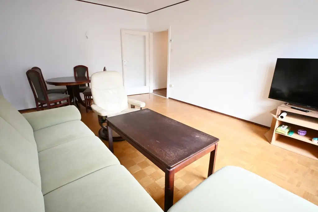 " ++ FastImVierten ++ ruhige Lage ++"