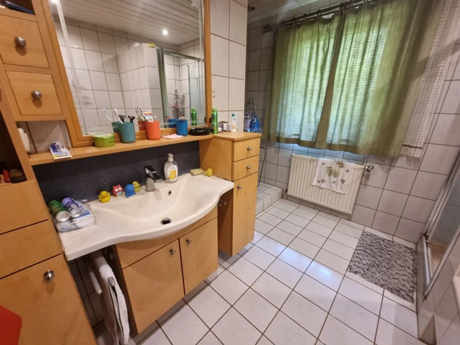 Geräumiges Familienhaus in wunderschöner Lage!