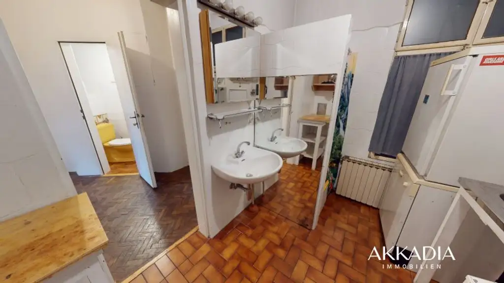 Lichtdurchflutete Altbauwohnung nahe künftiger U5