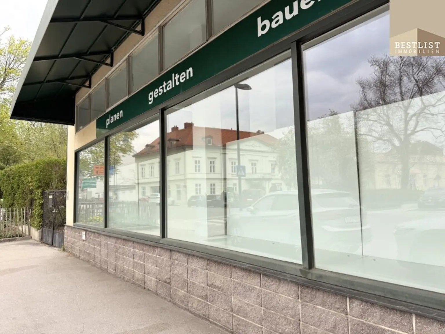 Attraktives Zinshaus mit Gewerbefläche und Wohnmöglichkeit in bester Lage!