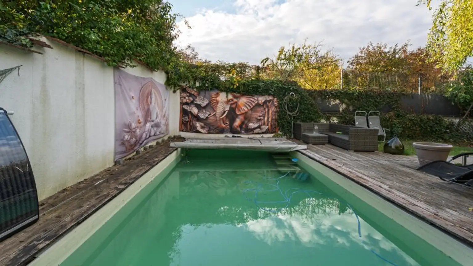 Paradies-Liebhaber aufgepasst! Detailreiches Ein oder Mehrfamilienhaus!