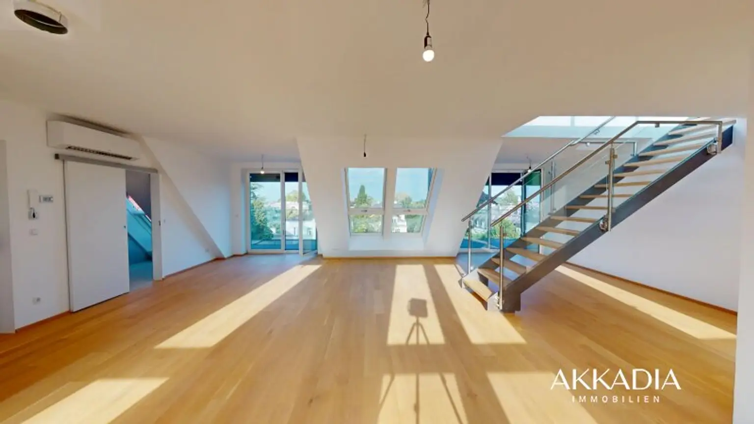 Herrliche Dachwohnung mit Traumterrasse I Hietzinger Cottage