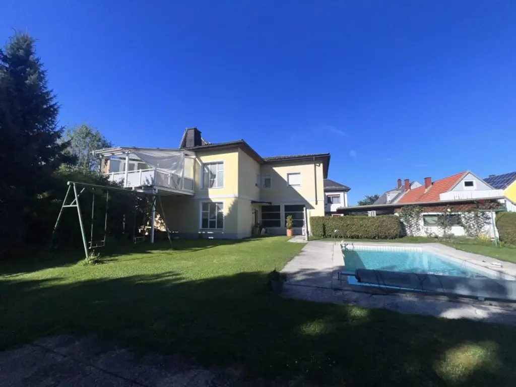 Geschäftshaus mit Wohnung + privatem Wohnhaus mit Pool und wunderschönem Garten – vielseitig nutzbar und top gelegen