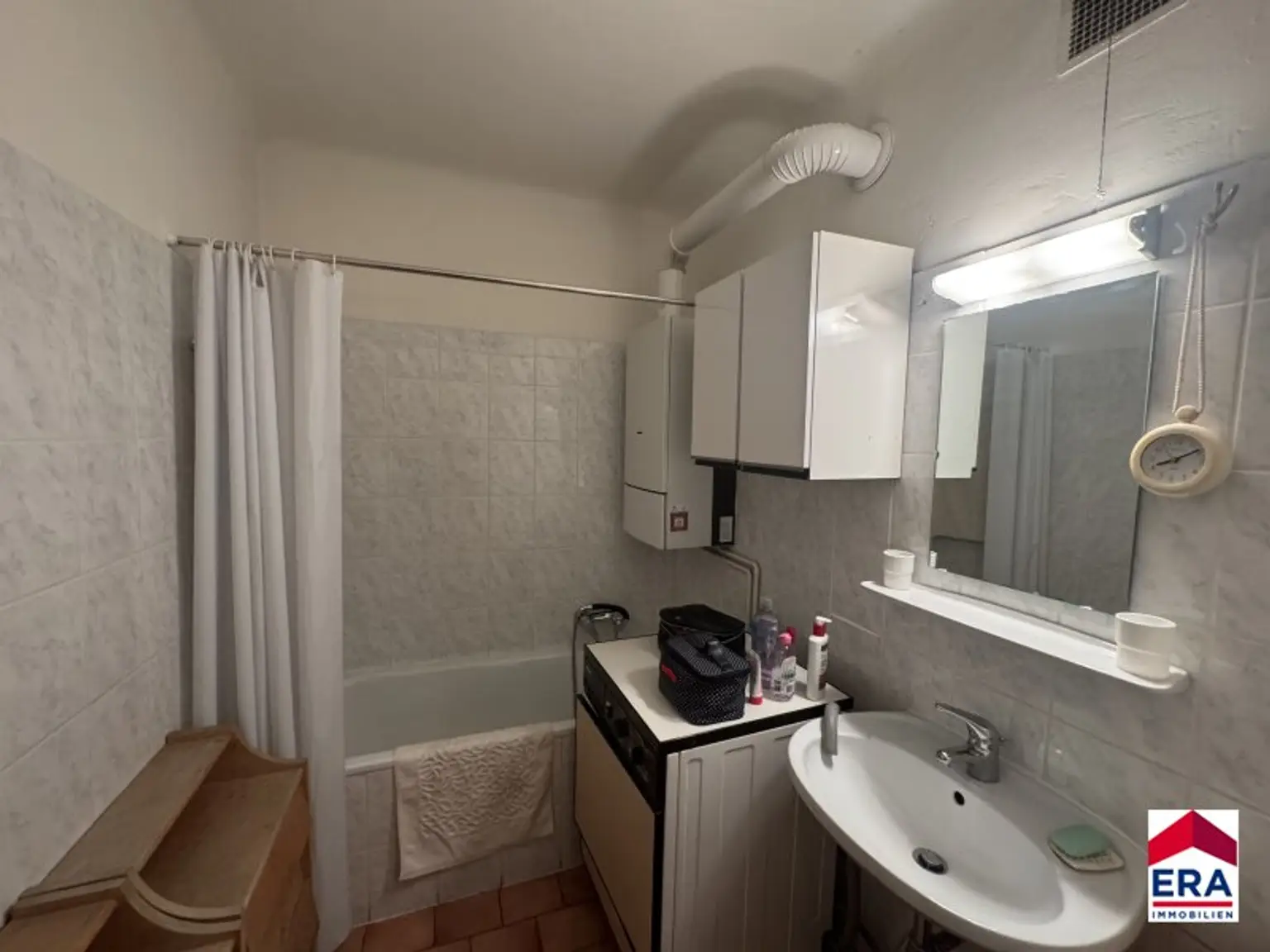Renovierungsbedürftige 1-Zimmer-Wohnung mit Loggia in 1020 Wien! Ideal für Ihre Ideen!