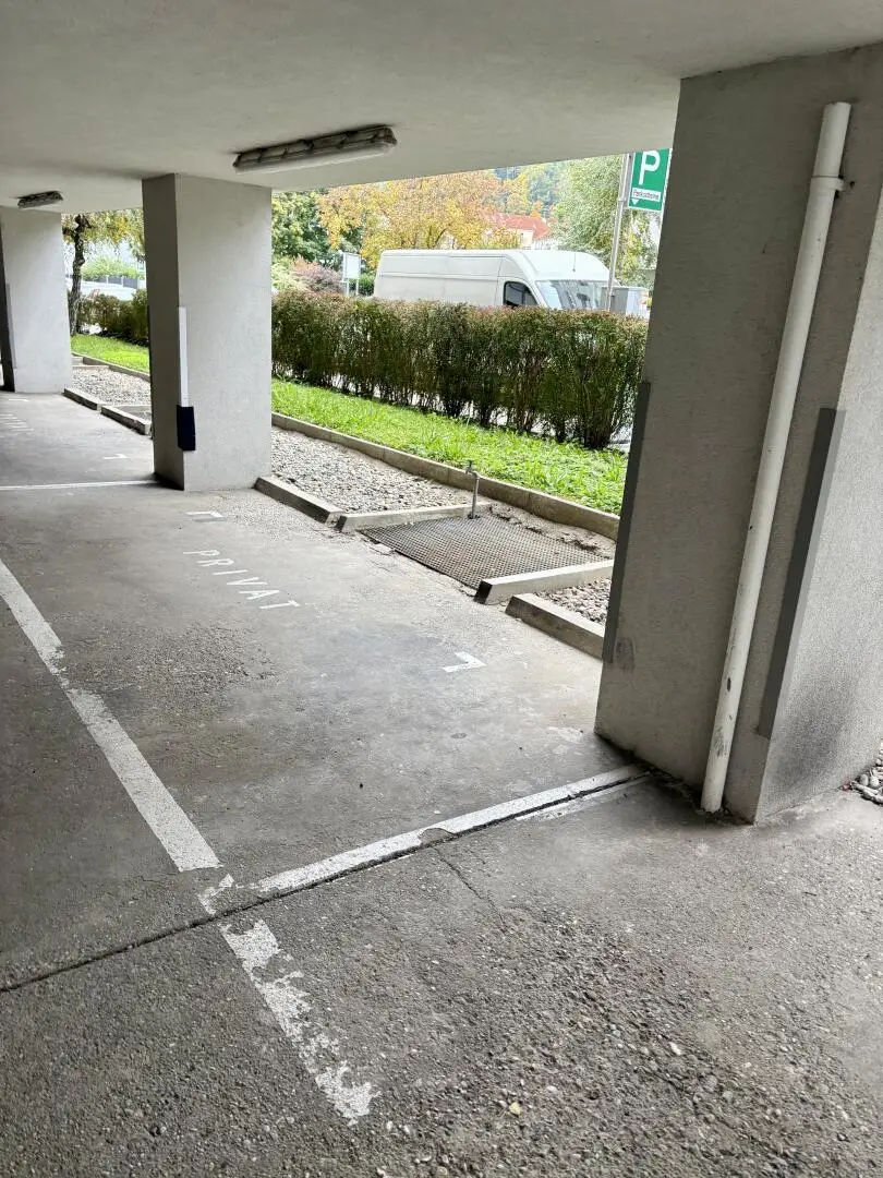 Geidorf: Großzügige 4 Zimmer-Mietwohnung, verglaste Loggia, WEG geeignet.