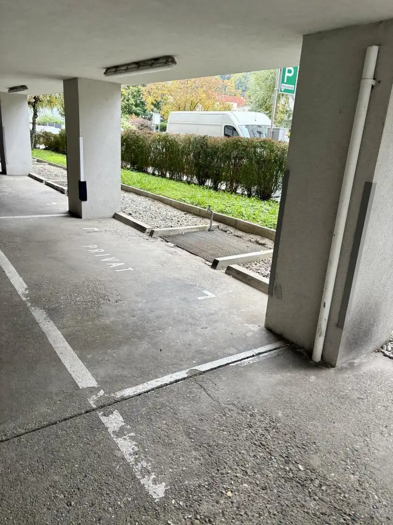 Geidorf: Großzügige 4 Zimmer-Mietwohnung, verglaste Loggia, WEG geeignet.