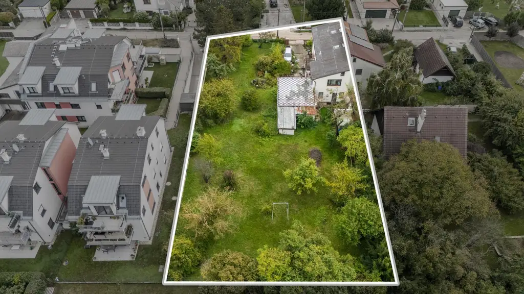 “Exklusives Baugrundstück auf Eigengrund – Ihr Traumprojekt in Bestlage“