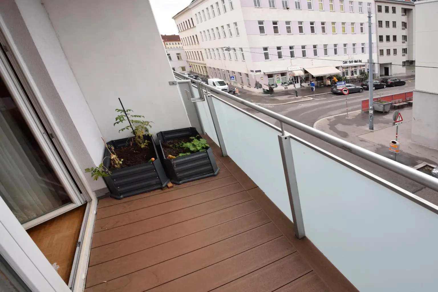 2 Loggien, 3 Zimmer, top Infrastruktur & Zustand