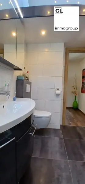 Badezimmer (OG)