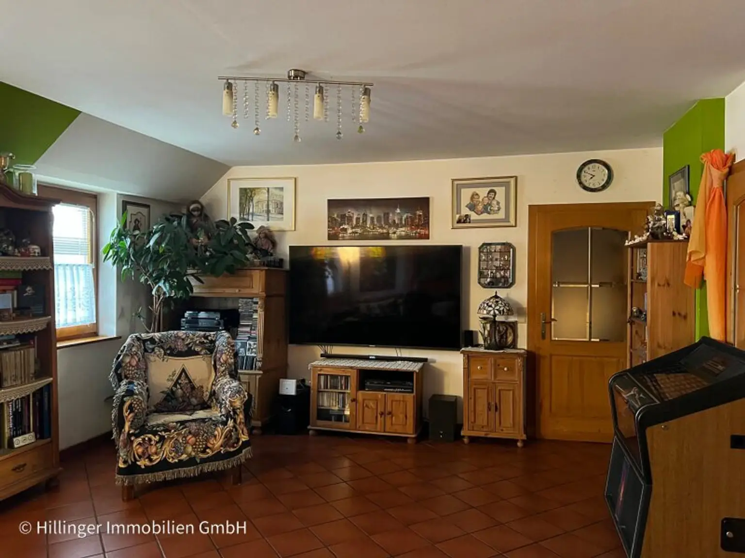 Großzügige 4 Zimmer Wohnung mit Garten- und Pool- Mitbenützung