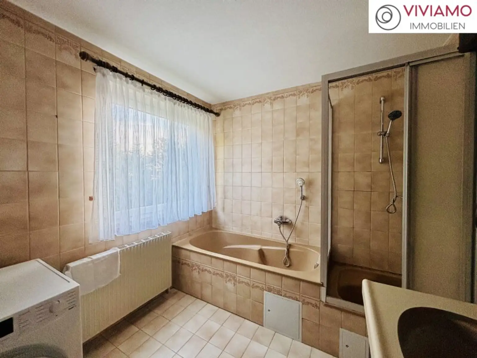 Eckreihenhaus mit Garten & Terrasse (5 Wohn- / Schlafzimmer) in gefragter Lage I Linz-Urfahr