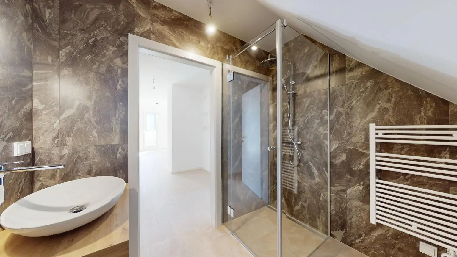 Sonnige 3-Zimmer-Terrassenwohnung in grüner Oase nahe der Donau!
ERSTBEZUG!