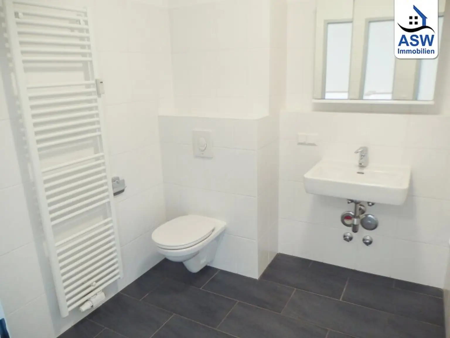 Bürowidmung: Tolle 3-Raum-Maisonette mit Terrasse und Garten